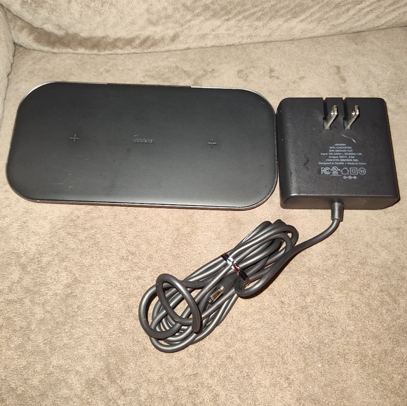 Ubiolabs 4in1 Wireless Charging Pad AWC1093 - Picture 2 of 3